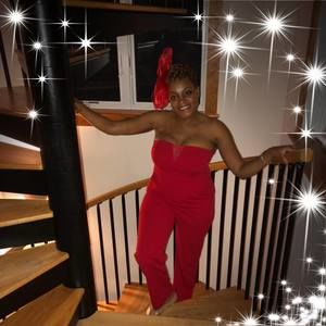 Meet your Posher, Marisa